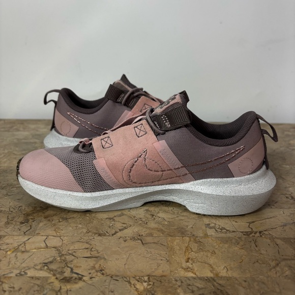 Nike Crater Impact Low Top Slip On Running Shoes Pink Youth Size 3Y - Picture 8 of 10